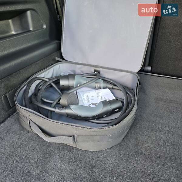 Позашляховик / Кросовер Mercedes-Benz EQB 2024 в Дубні