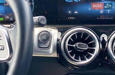 Внедорожник / Кроссовер Mercedes-Benz EQB 2023 в 