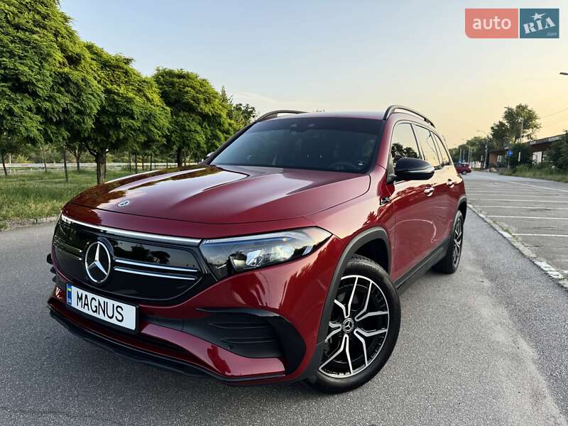 Внедорожник / Кроссовер Mercedes-Benz EQB 2022 в 