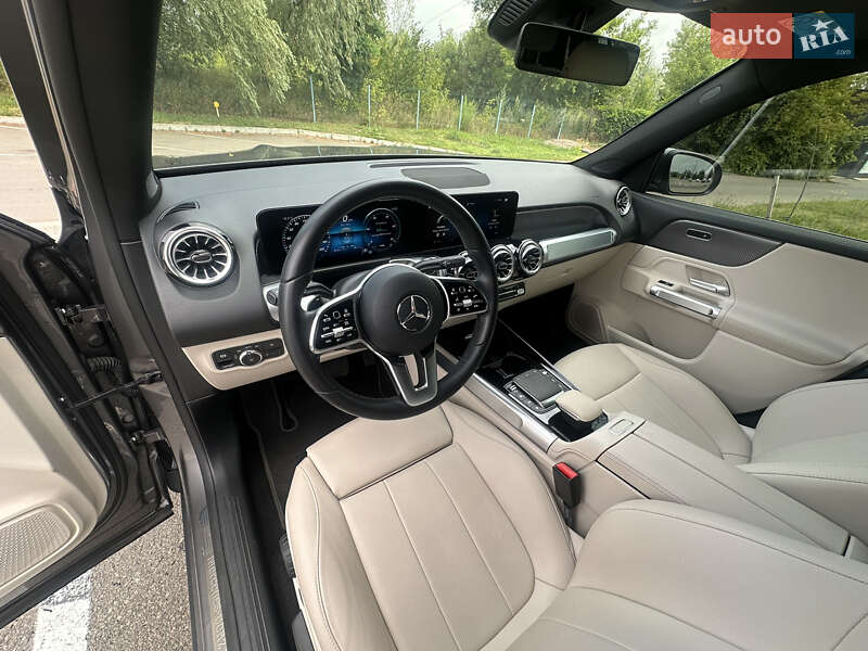 Внедорожник / Кроссовер Mercedes-Benz EQB 2023 в Киеве