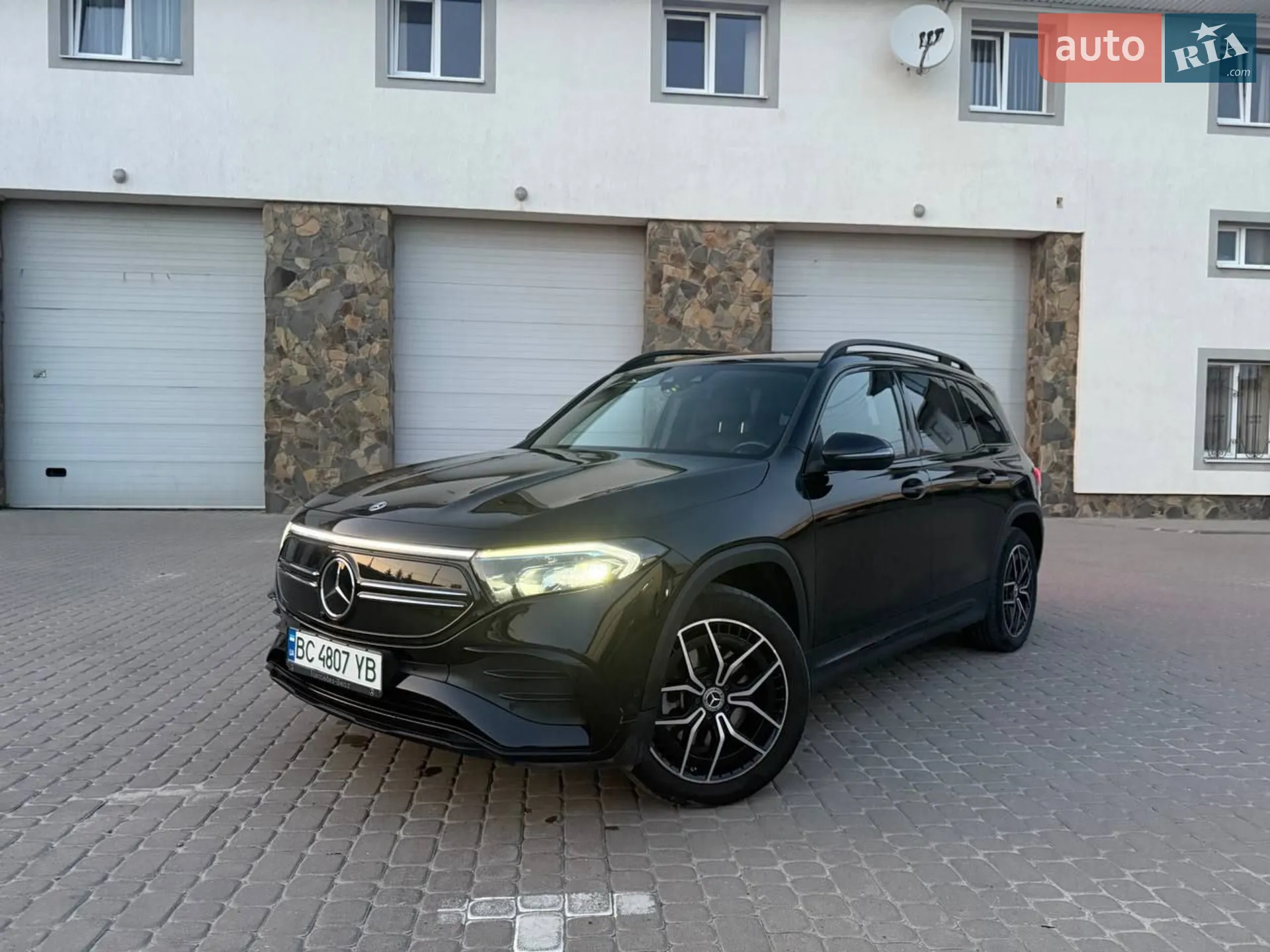 2023 Mercedes-Benz EQB - мініатюра 12