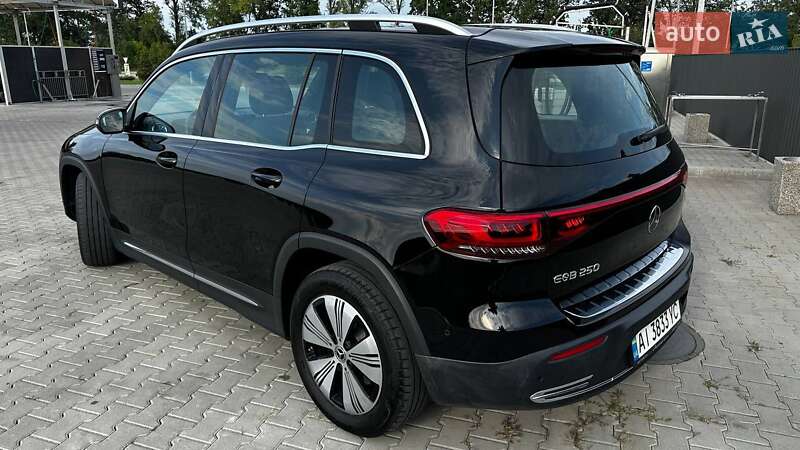 Позашляховик / Кросовер Mercedes-Benz EQB 2023 в Києві