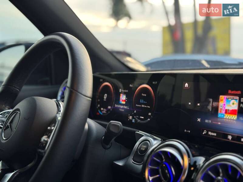 Внедорожник / Кроссовер Mercedes-Benz EQB 2023 в Львове