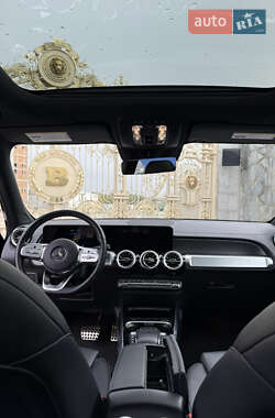 Позашляховик / Кросовер Mercedes-Benz EQB 2022 в 