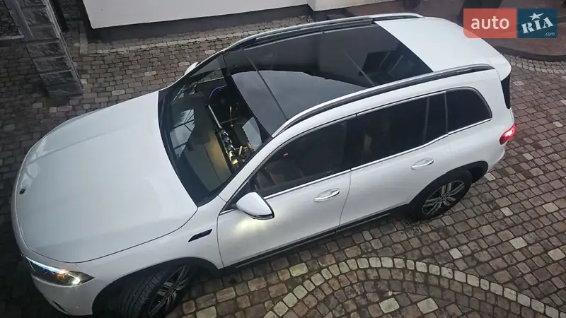 Mercedes-Benz EQB