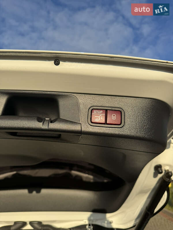 Внедорожник / Кроссовер Mercedes-Benz EQB 2024 в Ивано-Франковске