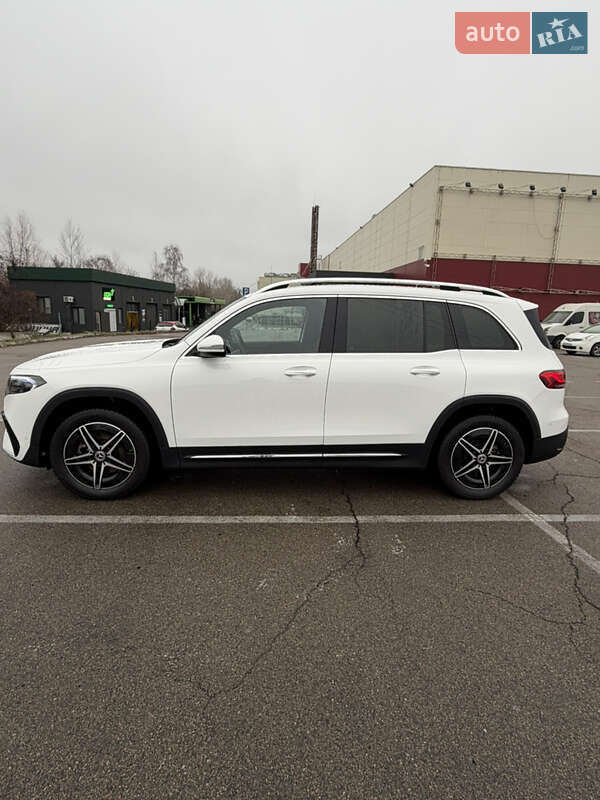 Внедорожник / Кроссовер Mercedes-Benz EQB 2023 в Киеве