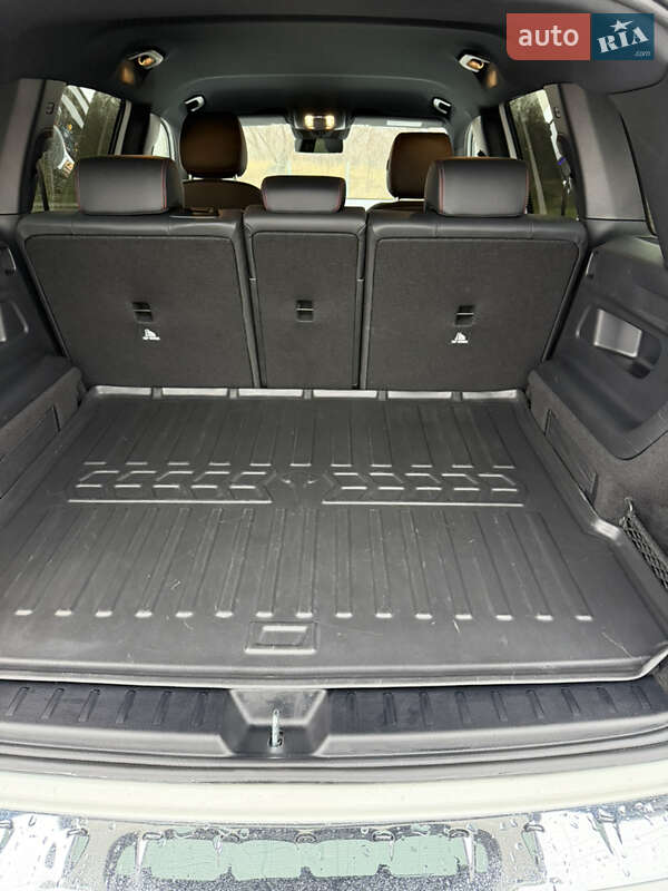 Внедорожник / Кроссовер Mercedes-Benz EQB 2023 в Киеве