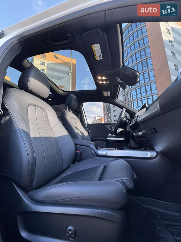 Позашляховик / Кросовер Mercedes-Benz EQB 2024 в Івано-Франківську