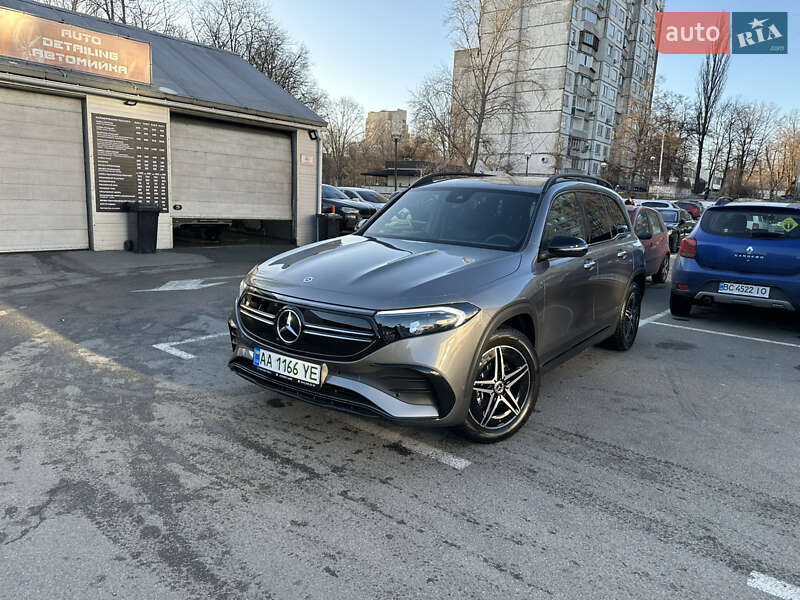 Mercedes-Benz EQB 2023