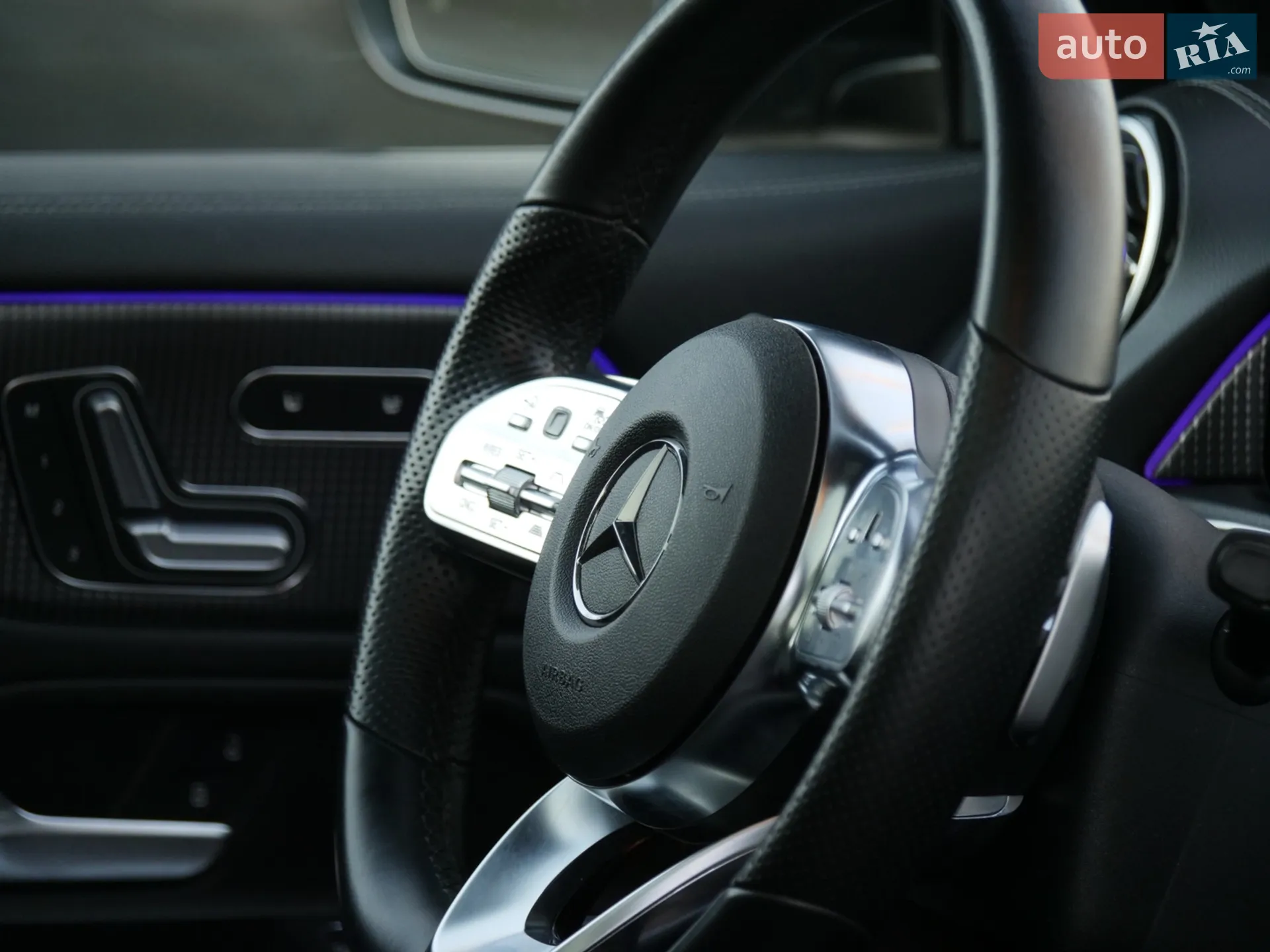 2022 Mercedes-Benz EQB - мініатюра 12