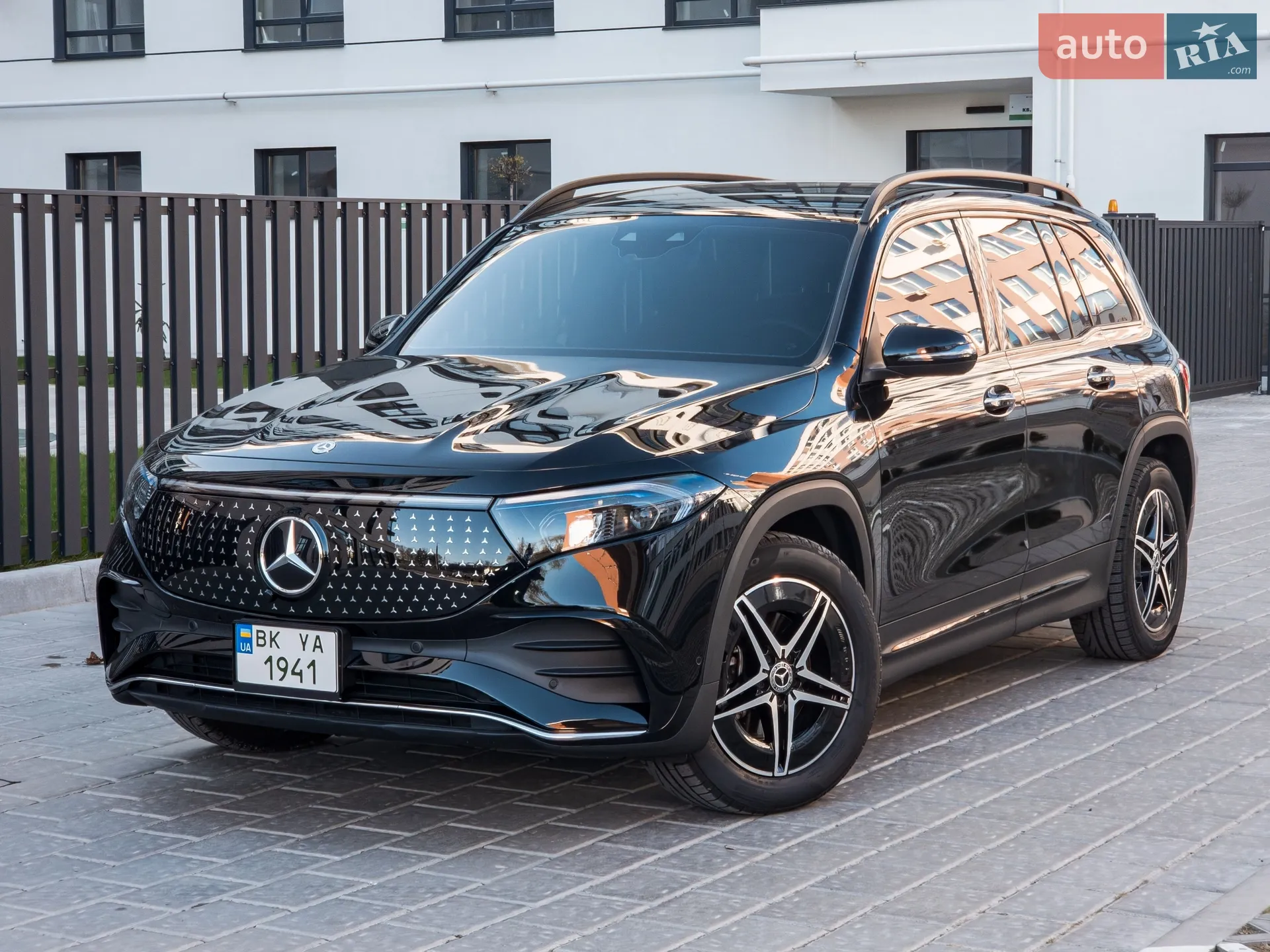 Mercedes-Benz EQB 2022