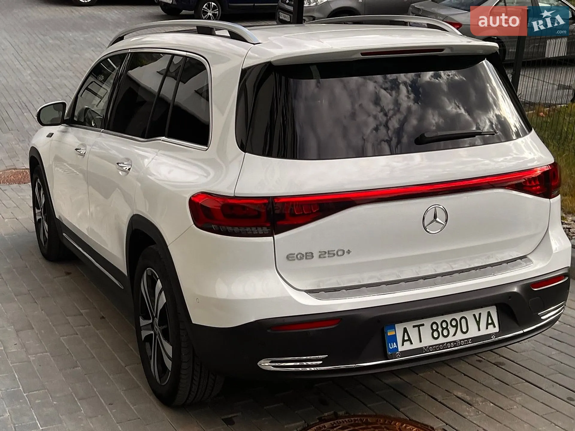 2022 Mercedes-Benz EQB - мініатюра 4