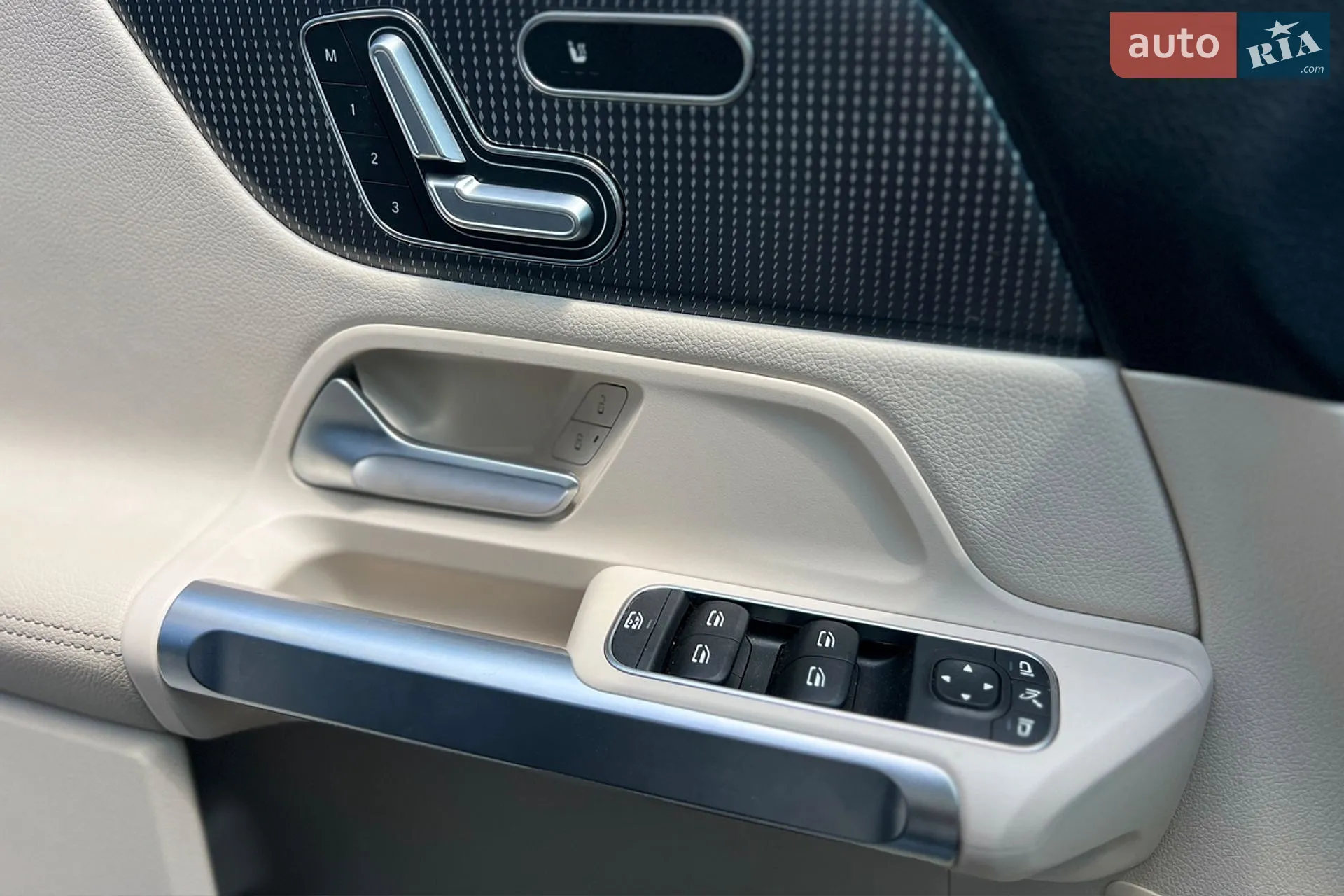 2023 Mercedes-Benz EQB - мініатюра 23