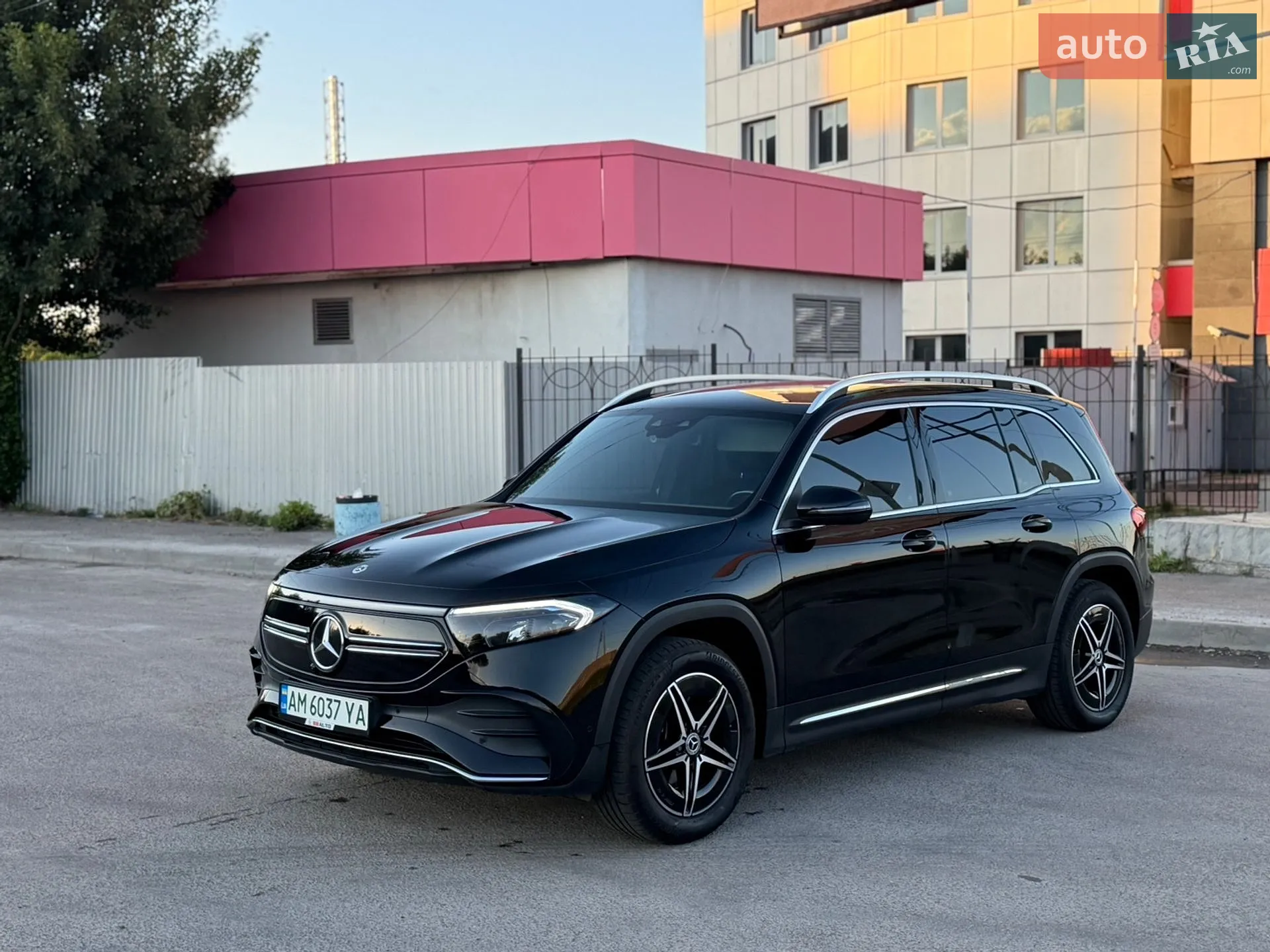 2023 Mercedes-Benz EQB - мініатюра 26