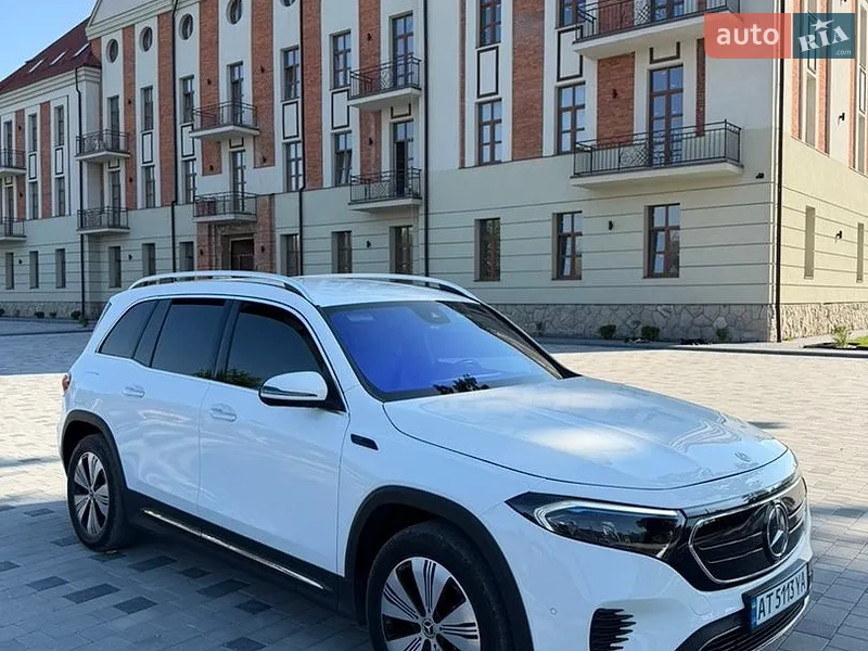 Mercedes-Benz EQB