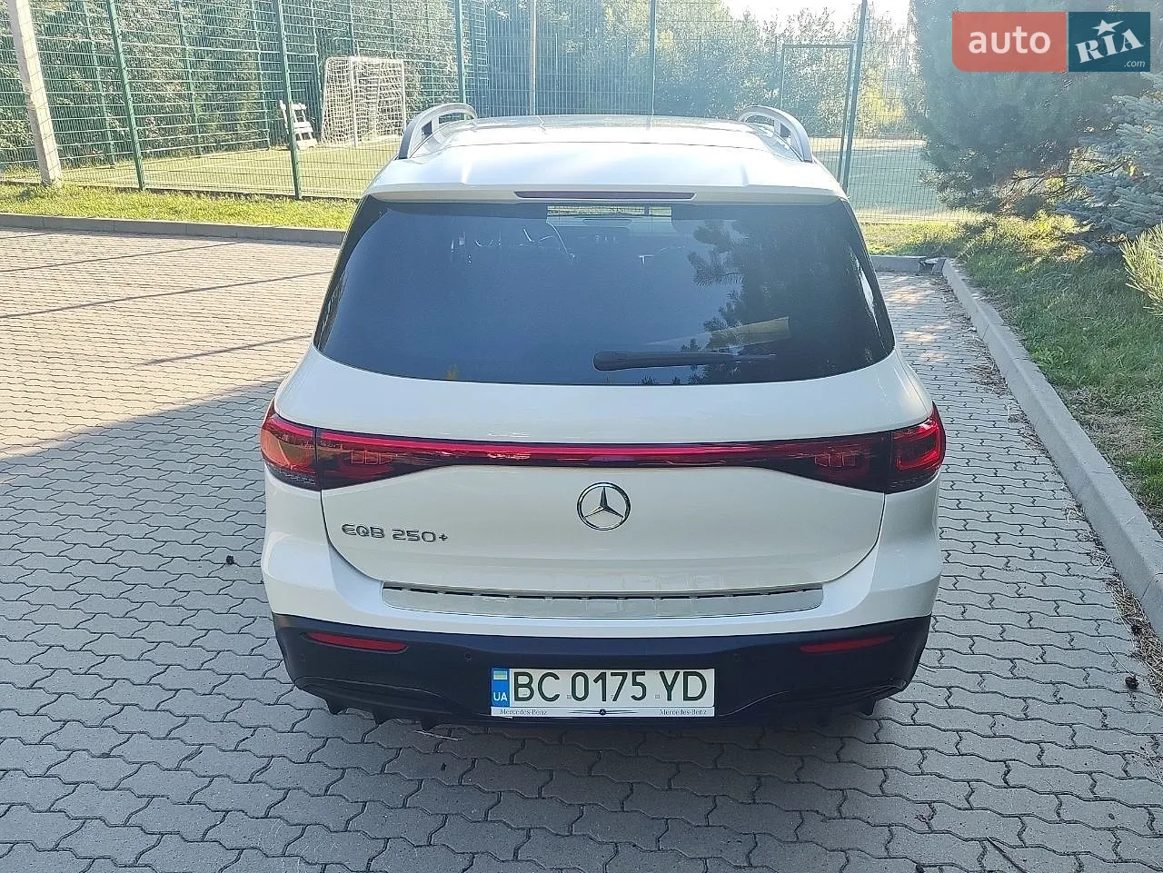 2022 Mercedes-Benz EQB - мініатюра 18