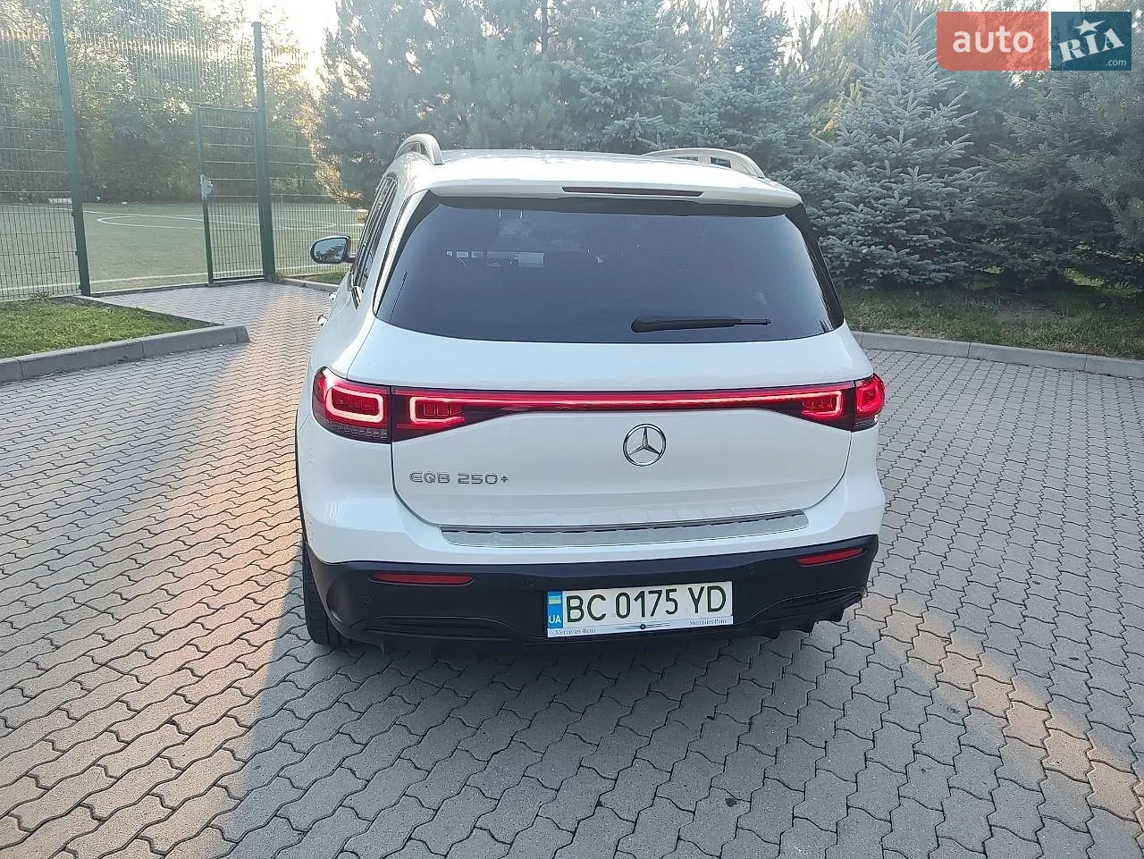 2022 Mercedes-Benz EQB - мініатюра 20