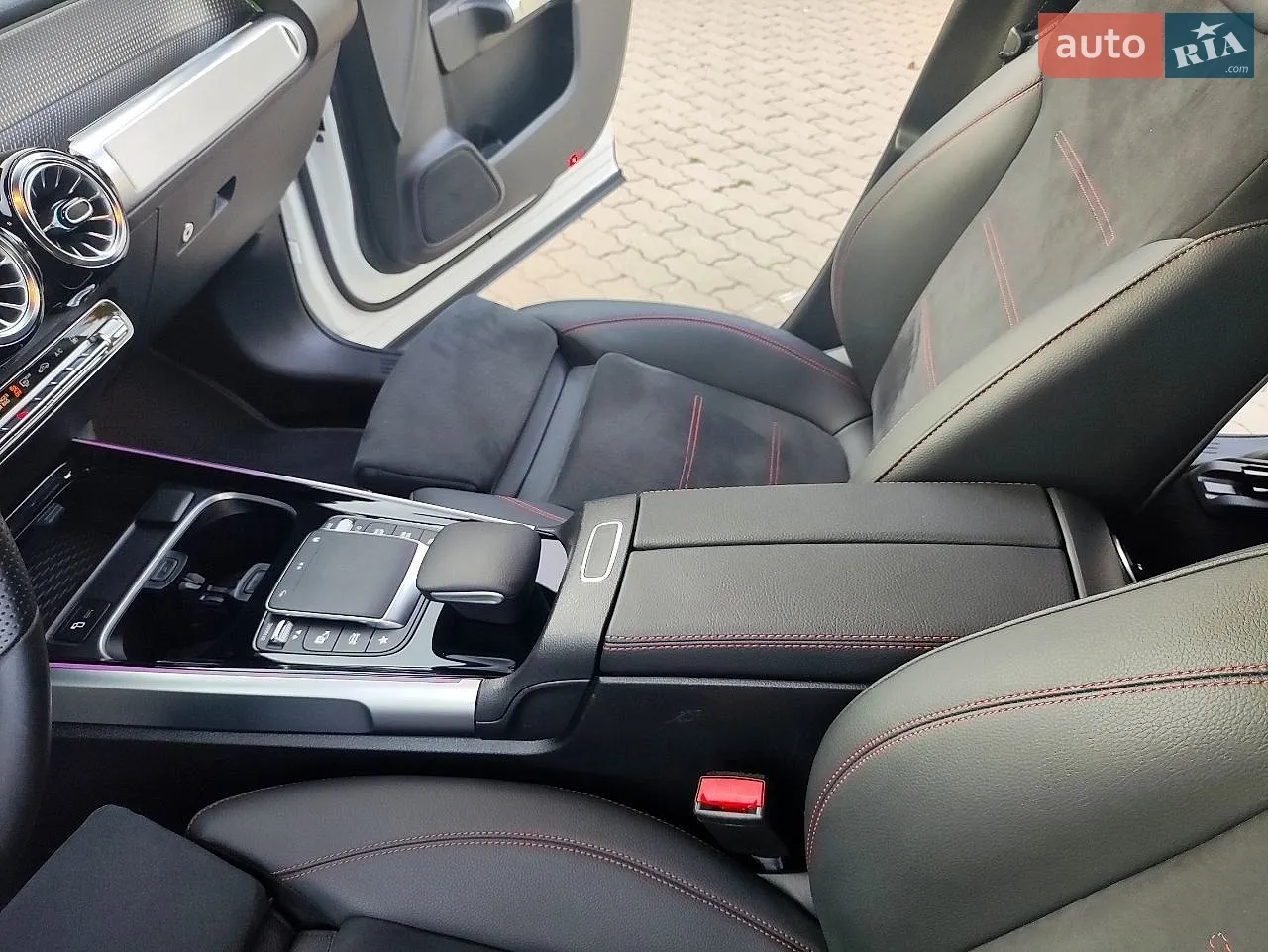 2022 Mercedes-Benz EQB - мініатюра 36