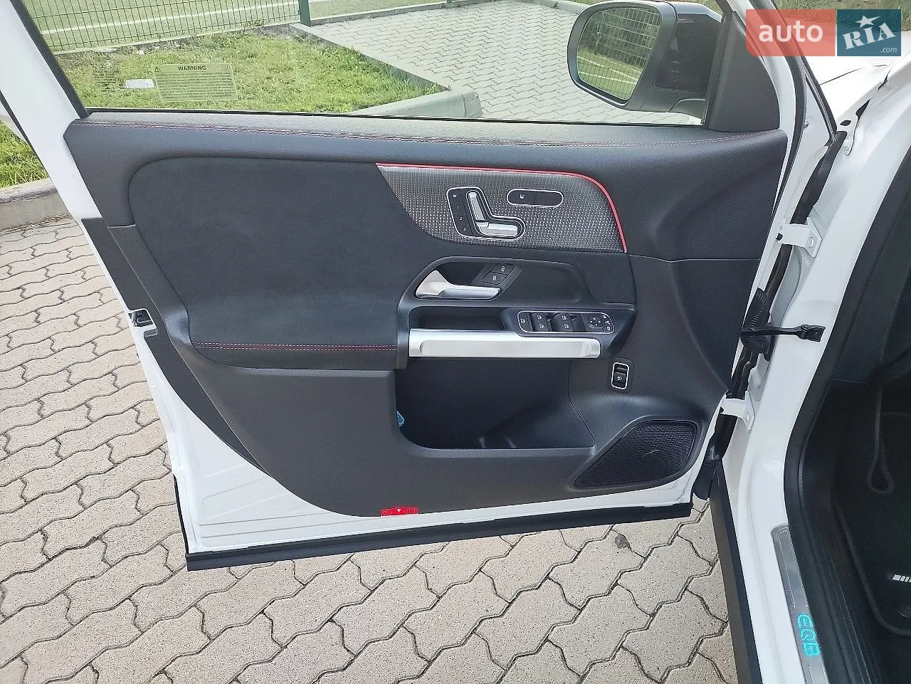 2022 Mercedes-Benz EQB - мініатюра 63