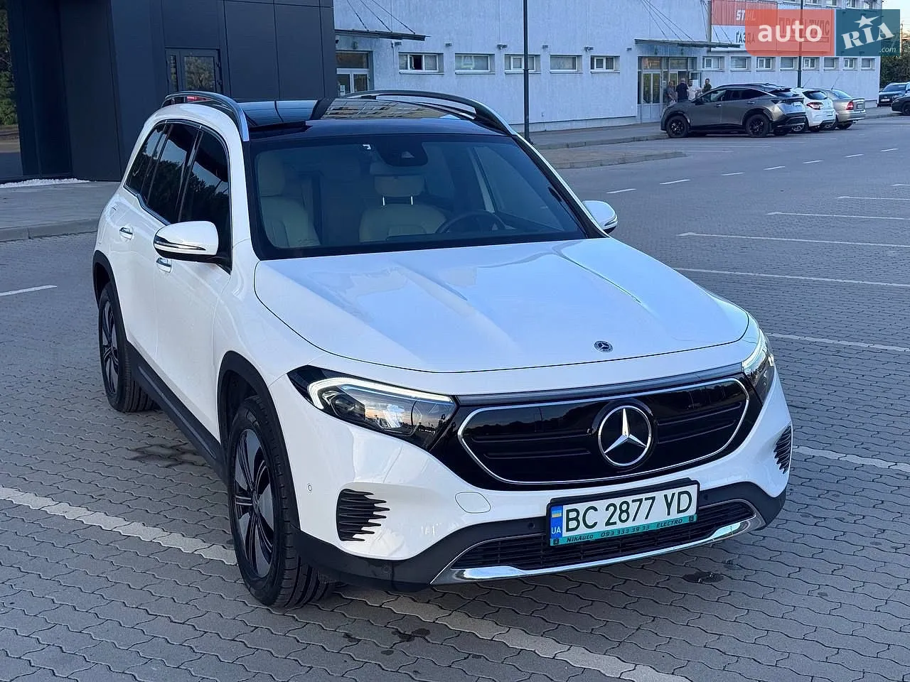 2022 Mercedes-Benz EQB - мініатюра 11