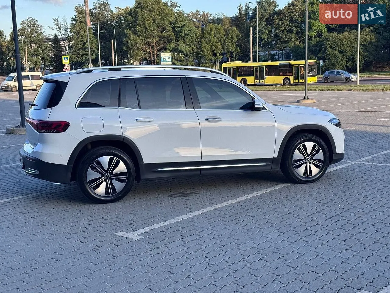 2022 Mercedes-Benz EQB - мініатюра 12