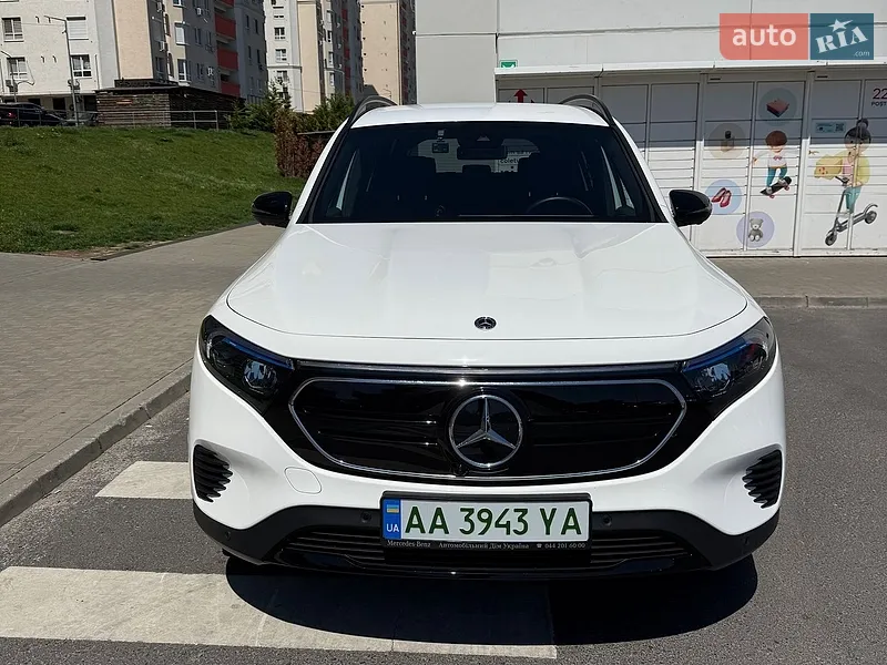 Mercedes-Benz EQB