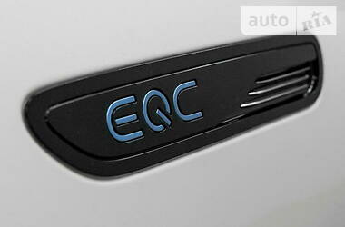 Позашляховик / Кросовер Mercedes-Benz EQC 2019 в 