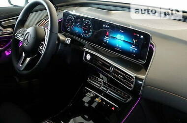 Позашляховик / Кросовер Mercedes-Benz EQC 2019 в 