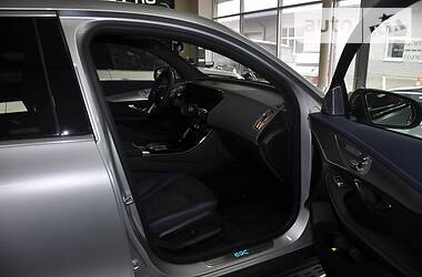 Позашляховик / Кросовер Mercedes-Benz EQC 2019 в 