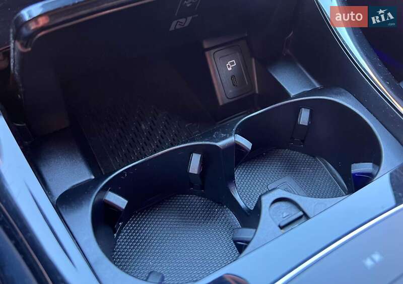 Внедорожник / Кроссовер Mercedes-Benz EQC 2021 в Львове