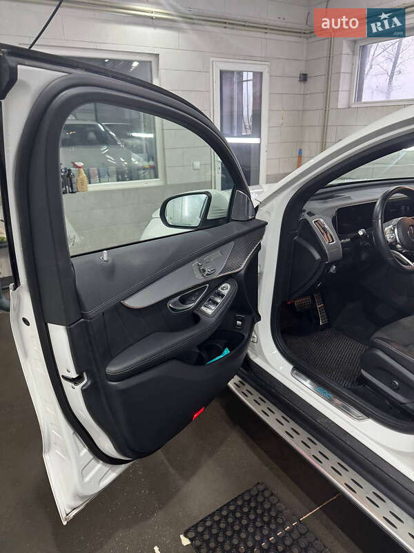 Внедорожник / Кроссовер Mercedes-Benz EQC 2020 в Киеве