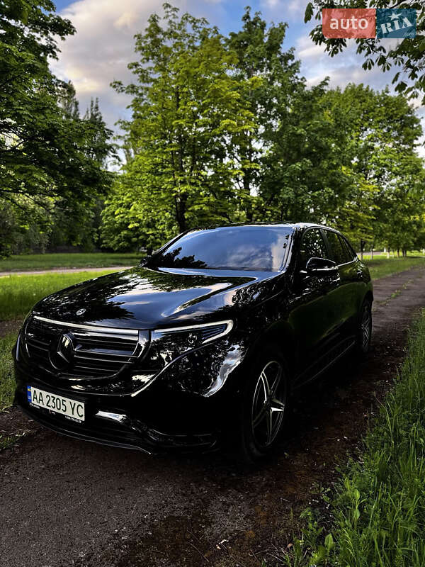 Mercedes-Benz EQC 2020