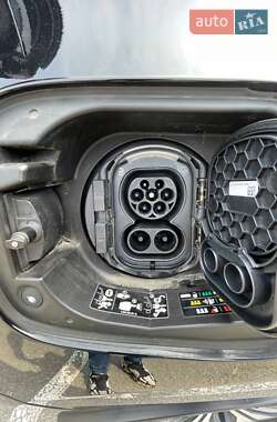Внедорожник / Кроссовер Mercedes-Benz EQC 2022 в 