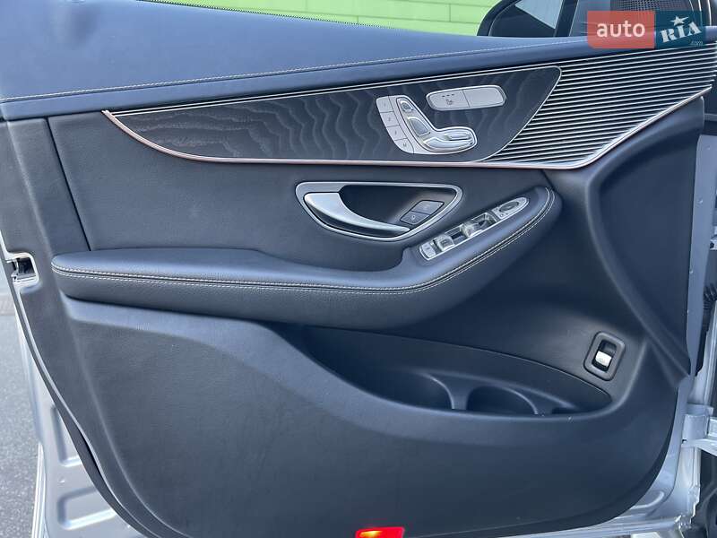Внедорожник / Кроссовер Mercedes-Benz EQC 2020 в Киеве фото 15 Внедорожник / Кроссовер Mercedes-Benz EQC 2020 в Киеве