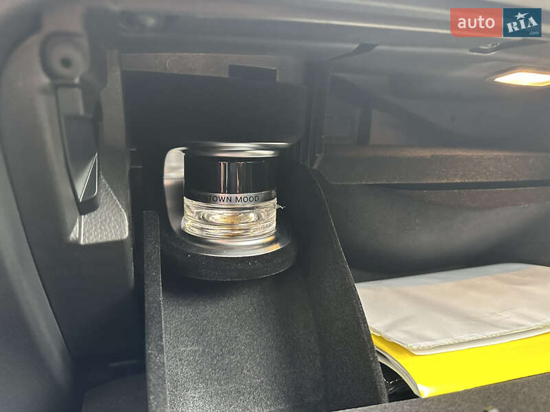 Позашляховик / Кросовер Mercedes-Benz EQC 2020 в Києві