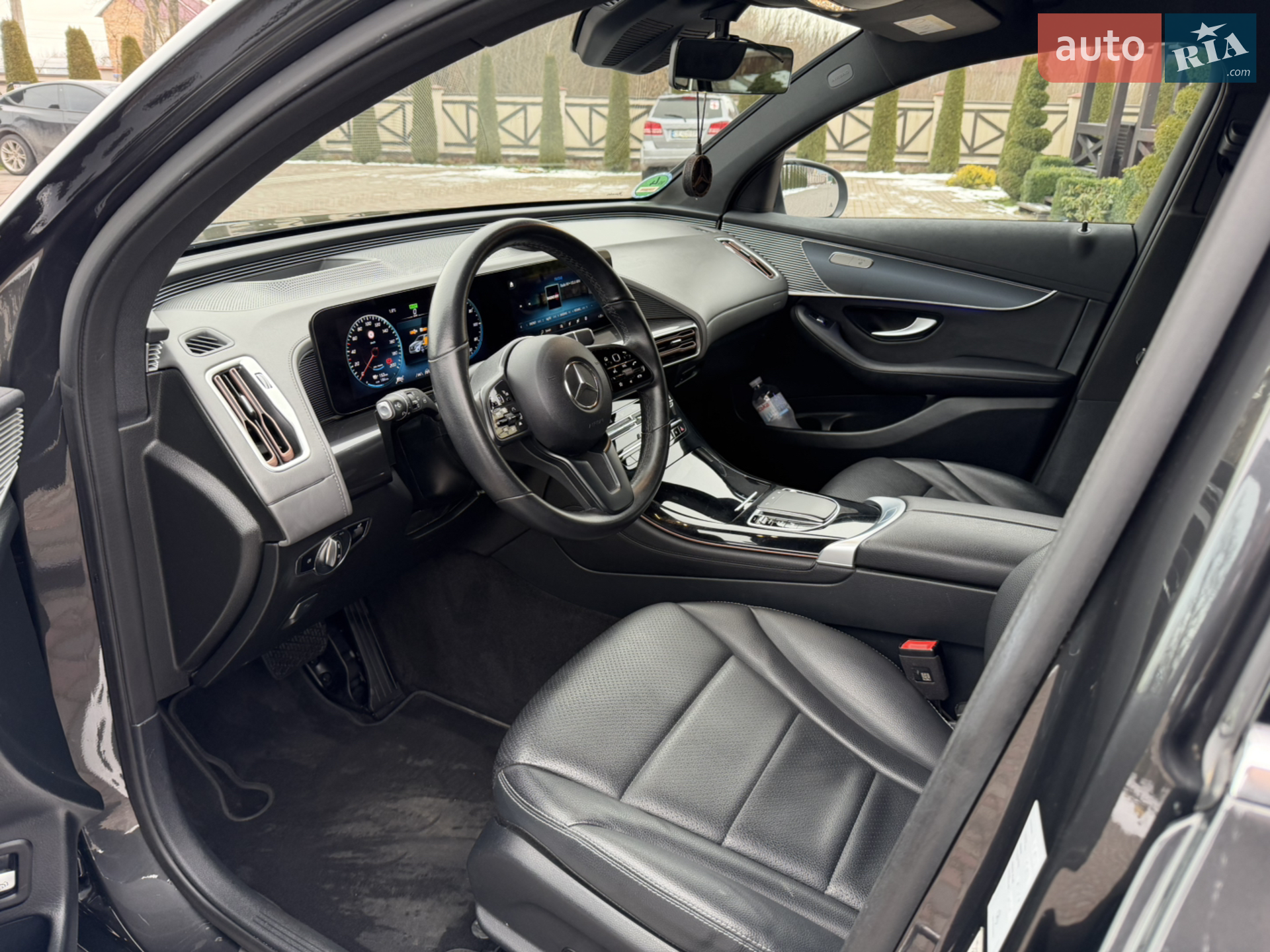 2022 Mercedes-Benz EQC - мініатюра 11