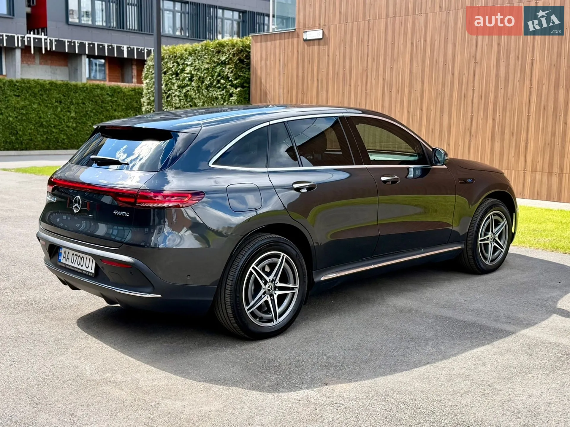 2021 Mercedes-Benz EQC - мініатюра 23