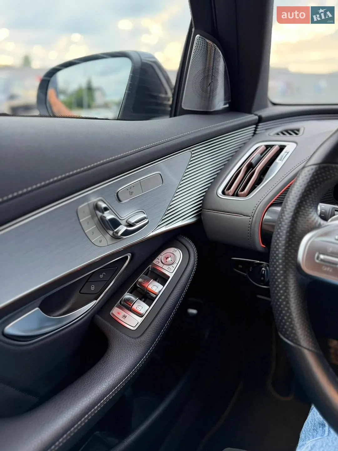 2020 Mercedes-Benz EQC - мініатюра 30