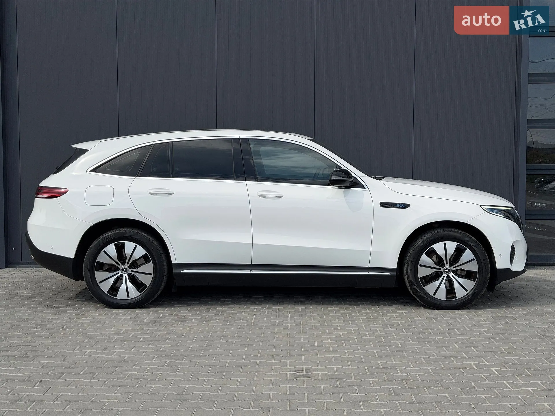 2020 Mercedes-Benz EQC - мініатюра 9