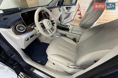Позашляховик / Кросовер Mercedes-Benz EQE SUV 2024 в 