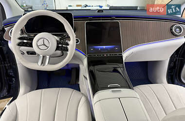 Позашляховик / Кросовер Mercedes-Benz EQE SUV 2024 в 