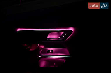 Позашляховик / Кросовер Mercedes-Benz EQE SUV 2023 в 