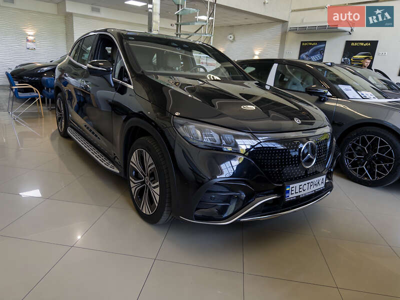 Mercedes-Benz EQE SUV 2025