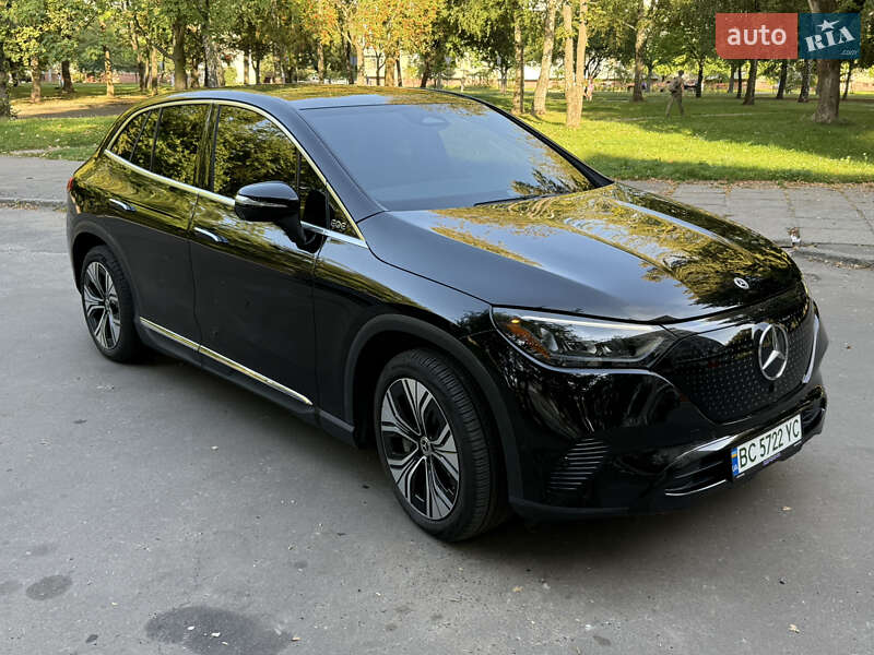 Mercedes-Benz EQE SUV 2023