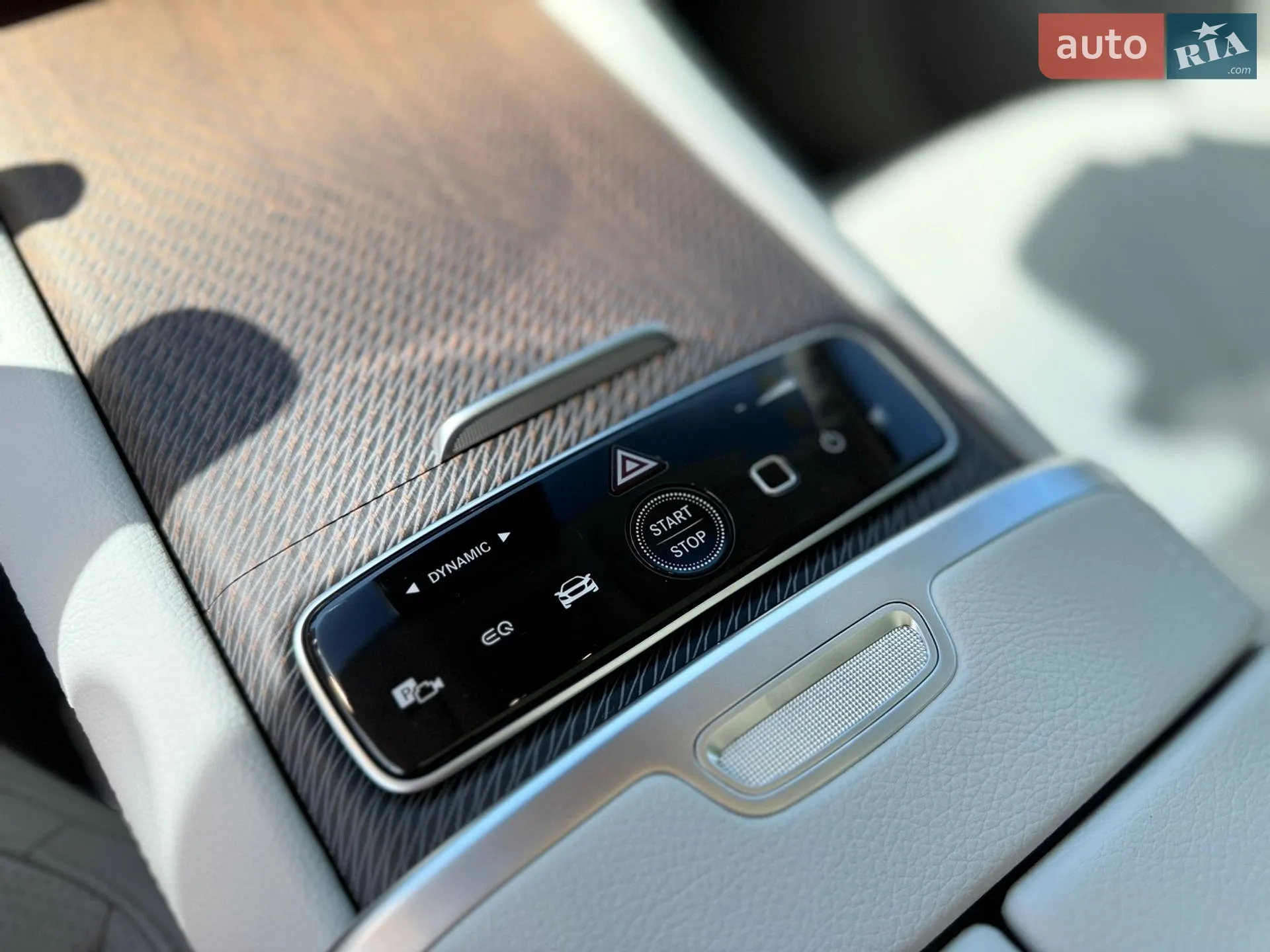 2023 Mercedes-Benz EQE - мініатюра 27