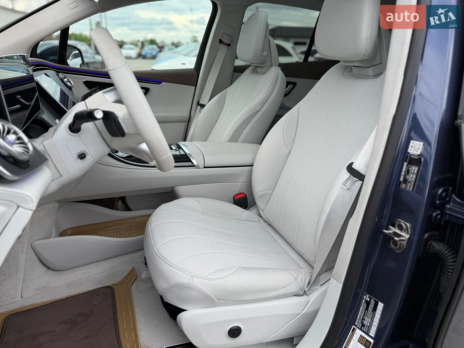 2023 Mercedes-Benz EQE - мініатюра 23