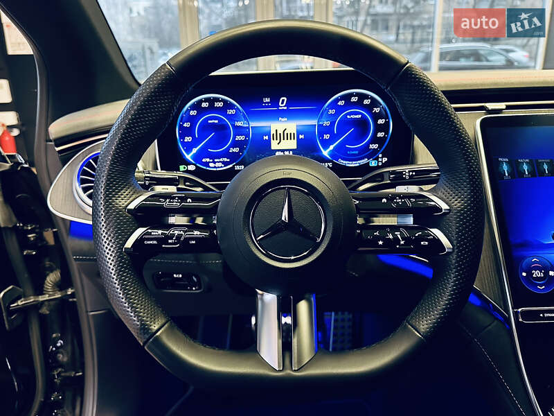 Седан Mercedes-Benz EQE 2022 в Києві