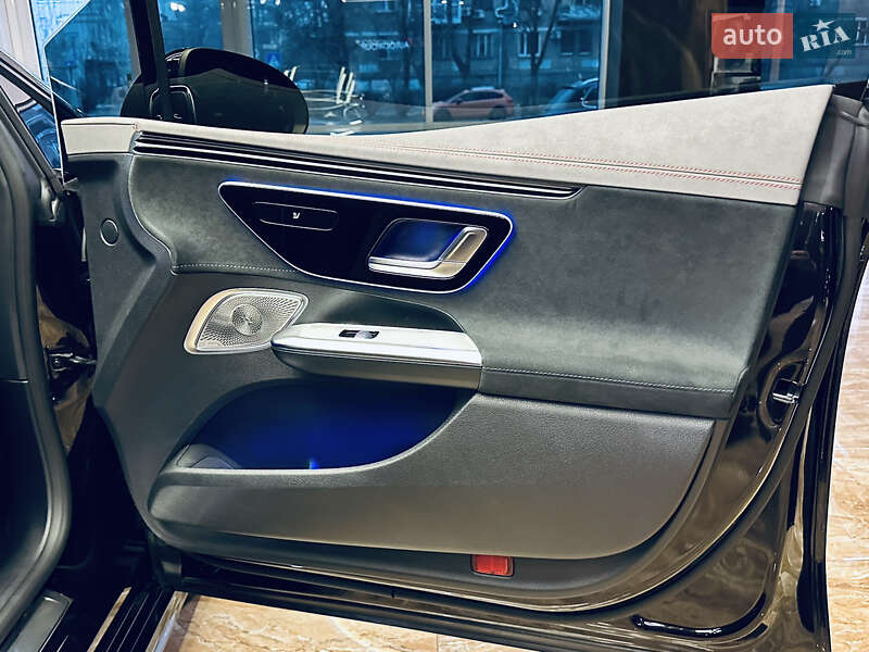 Седан Mercedes-Benz EQE 2022 в Києві