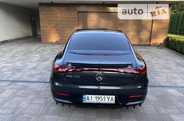 Седан Mercedes-Benz EQE 2022 в Києві